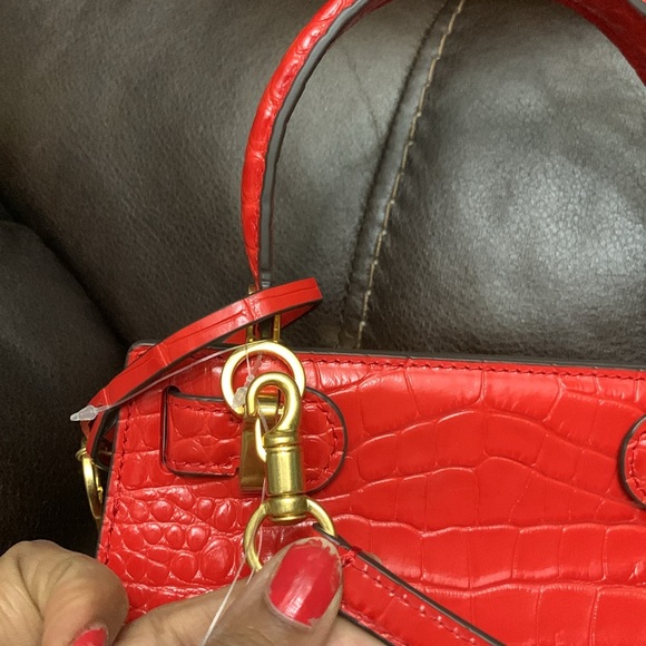 Tory Burch Lee Radziwill Petite Croc-Embossed Leather Bag - Picture 4 of 16